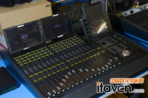 Avid模塊化控臺S6上