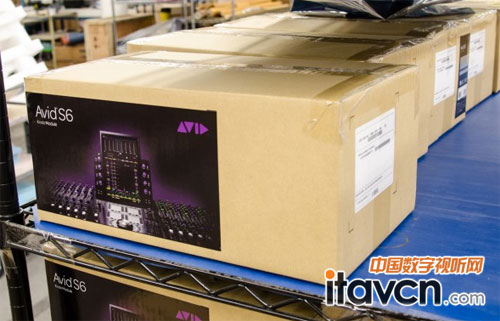 等正待快遞的S6旋鈕模塊