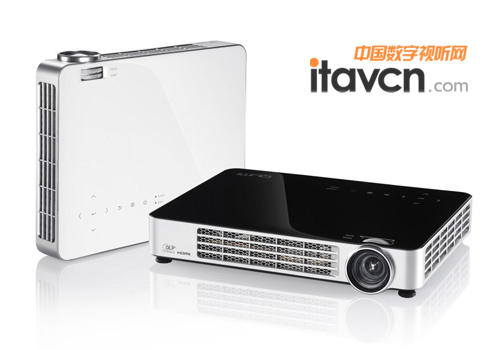 QUMI Q7黑白雙色 傳承經(jīng)典