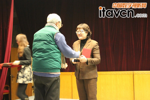 威創榮獲4大獎項