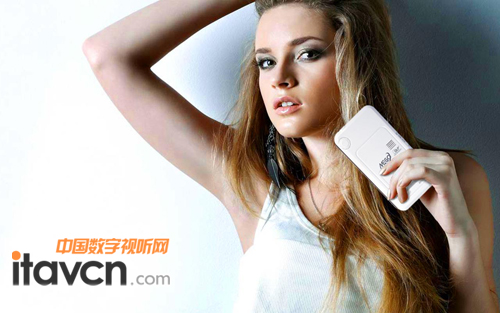 移動商務投影機“四免一小一觸控“時尚