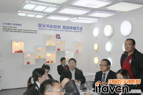 洲明科技亮相2014第十屆廣州國際LED展