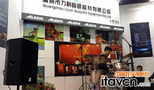 JTS無線麥克風聲動2014廣州音響燈光展