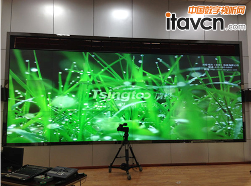 筑平安城市 清投3X6液晶拼接應用于貴州某市公安局