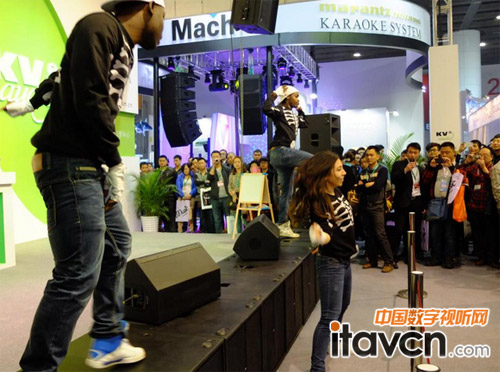 KV2展臺現(xiàn)場放聲 演出聚人氣