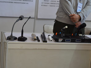 ���߾�����푽����Uϵ�y���౱��չ