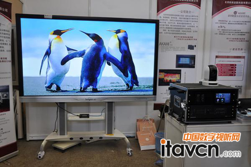 �׷����Dӛ䛱���չ����Ͷ��Ӱ