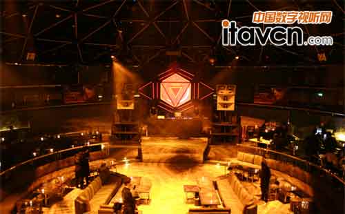 Funktion-One助陣上海7th Floor迪吧