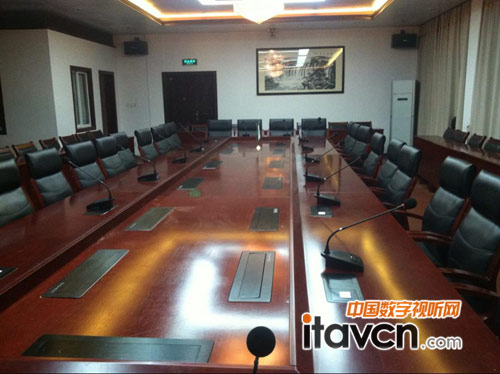 另一會(huì)議室安裝現(xiàn)場(chǎng)