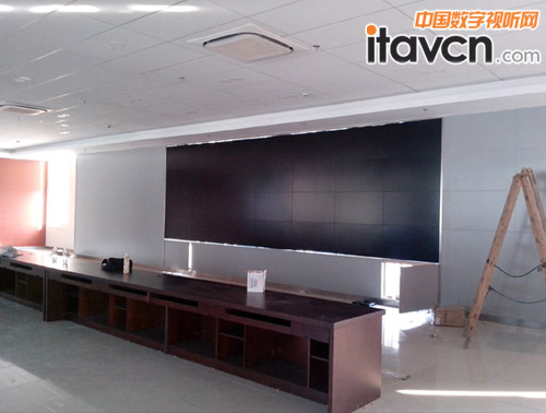 帝艾帝液晶拼接屏安裝現場