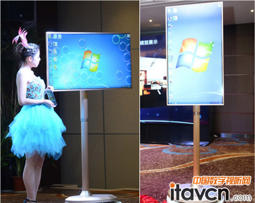 保千里移動大電腦電視廣告機現場演示