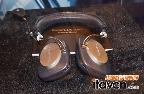 B & W特別版隨身 Hi-Fi耳機(jī) P5 Maserati