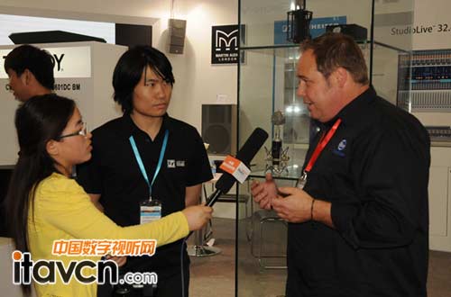 Blue Microphones�߹��W�R�F���������Ї�����ҕ �W���L