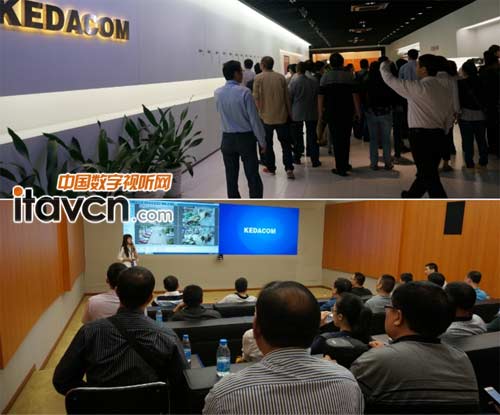 多名石油企業人士來到科達展廳參觀