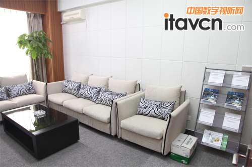 VEENO�����k��̎�a(ch��n)Ʒչʾ����Ӗ(x��n)��(hu��)�h��һ��