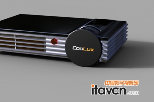 酷樂視出擊YunOS微型投影電視