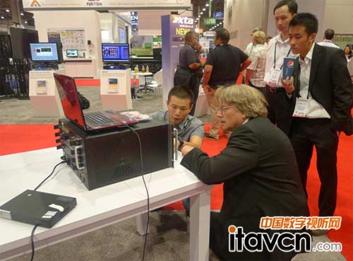 東微E-MEDIA信息交互平臺吸睛infocomm展