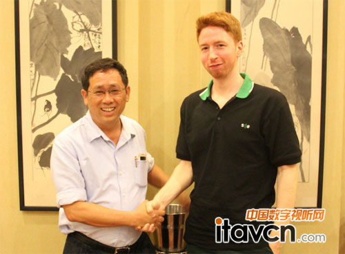 s)))e���N����Niels�c�R�����������̴���