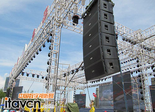 ��˹�����Čöػ���&bull;�z�I֮·���H���ι�