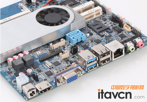 板載Haswell高能效處理器 悅升MI-I56SL主板