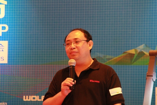 贏康巡展創(chuàng)意展區(qū)之武漢“全城熱戀”