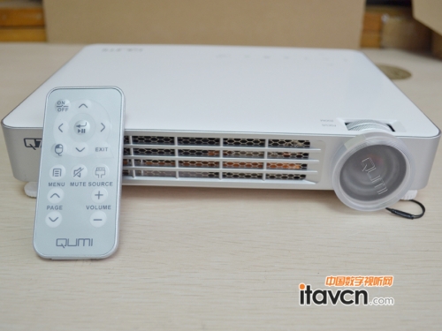 Vivitek(麗訊)QUMIQ7Plus