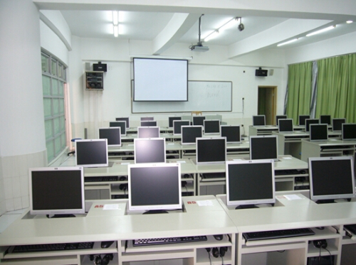 教育投影機已成為現代教學中必不可少的組成部分