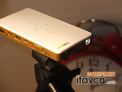 酷樂視手機投影伴侶