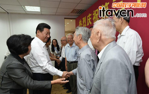 習主席會見院士和資深教授