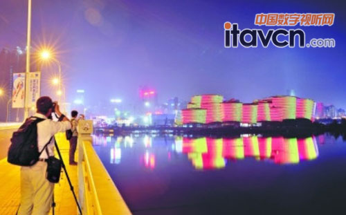 贏康參與武漢萬達(dá)電影樂園和漢秀劇場項目