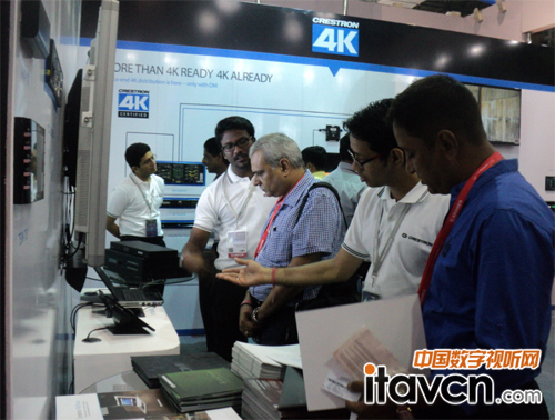 �T�����v��Crestron RL�Ķ�N��ɫ����