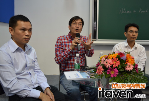 現場接受媒體采訪