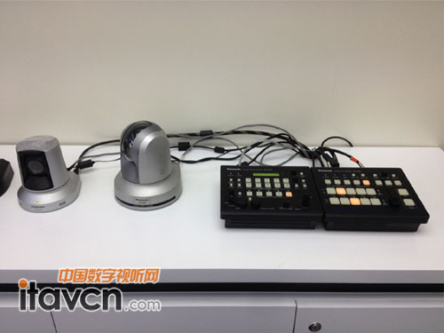 一體化高清攝像機新品AW-HE45SMC、GP-VD131及控制器切換臺