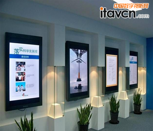 互動液晶廣告機