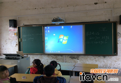 �D���̌����̰��^��ݠ��悌WУ���b�ľ�������ʽ��Ӱװ�