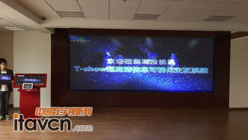 2X4 DLP拼接+T-Show系統解決方案