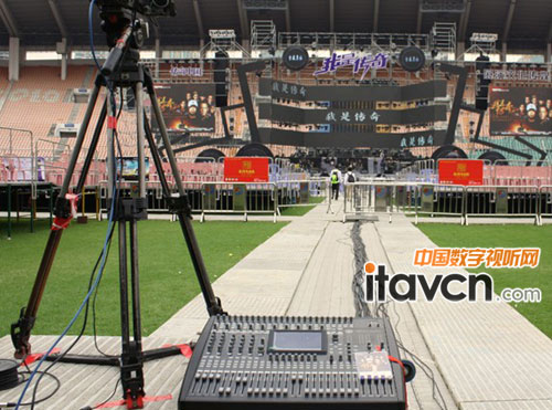 拓譜TOPPPRO數字調音臺助陣崔健楊坤演唱會