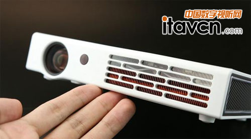 酷樂視X5S智能微型投影機