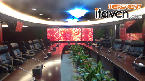 北京某銀行:110寸VMAX