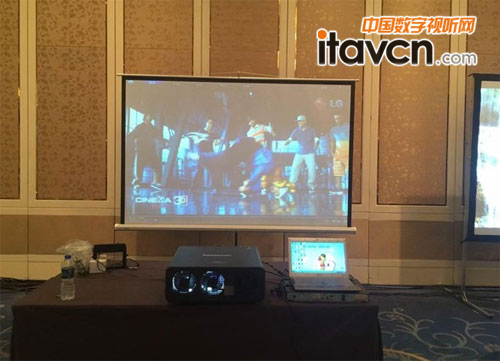 ��оƬͶӰ�C����3D���wͶӰ