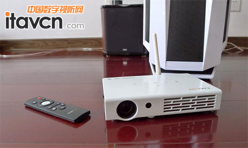 外放音量足夠,聲音清晰