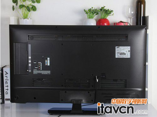 圖為:三星數字標牌 RM40D