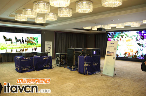 NEC攜業內最為領先的激光投影解決方案華麗點亮論壇現場