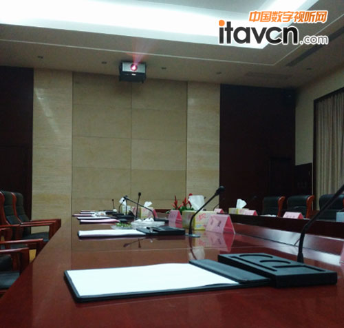 AVANZA激光投影機落戶傳化集團會議室