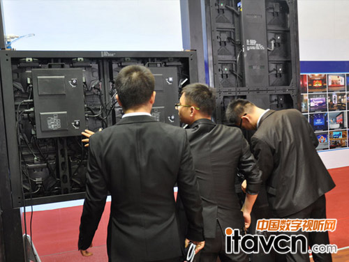 ��չ���ڹ����ˆT���v�����м�(x��)�^��չƷ