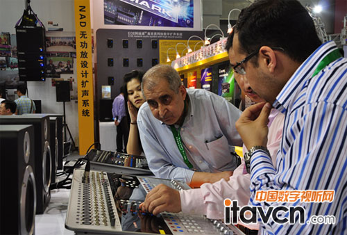 C-MARK CDMϵ�Д����{���_