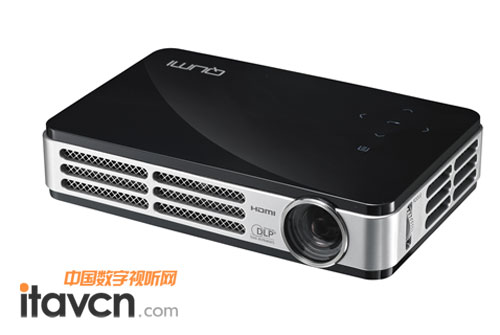 Vivitek(麗訊)QUMI Q4微投可投射出90英寸大畫面