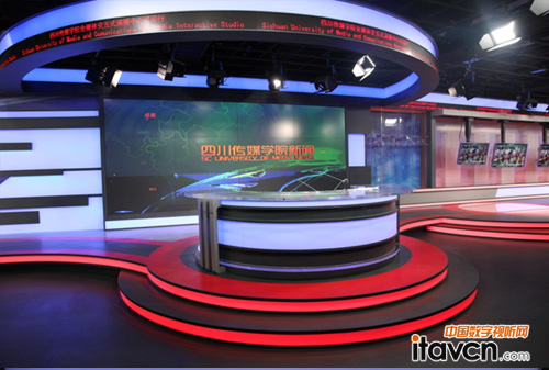 四川傳媒學院全媒體交互式演播中心等離子大屏幕