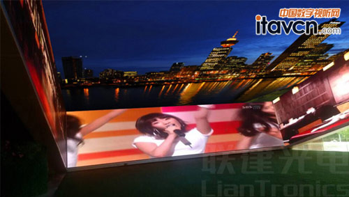 ���y��Խ��خa