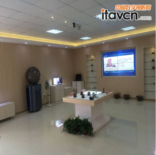 宜興某成人藝術(shù)學(xué)校紫砂藝術(shù)展廳